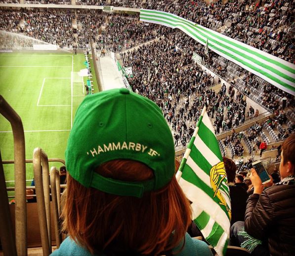Världens bästa son på Nya Söderstadion med sin flagga :-)